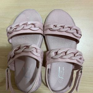 Fame Forever Beautiful Pink Sandal Size 32