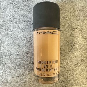 Mac NC15 Foundation