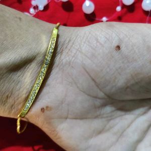 Diamond And Golden Bracelet                      #bracelet   #golden.   #Diamond #new