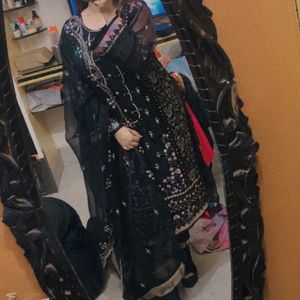 Pakistani Suit