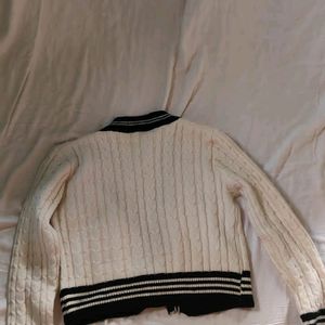 Korean Whiteblack Sweater