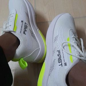 Sports Shoes For Men (White)