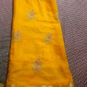 Yellow 💛 Organza Saree