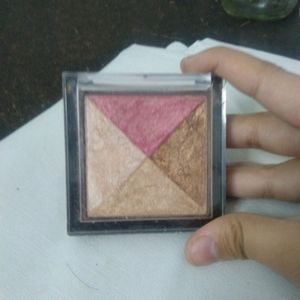 Blusher Highlighter Swiss Beauty