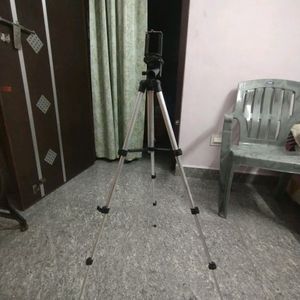 Amazon Basics mini Tripod 13To42 Inches Extendable