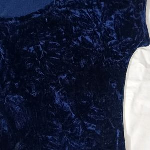 A Navy Blue Velvet Top 💙