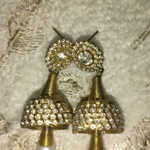 4 Earrings In just 300