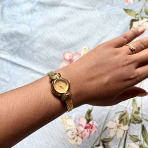 Sona Women Gold Finish Watch