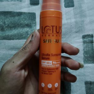 Lotus Herbals Sunscreen Serum