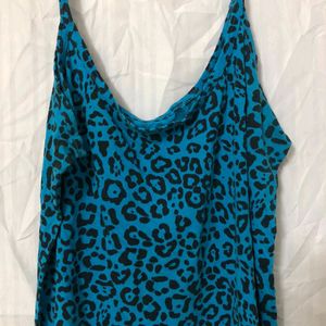 Blue printed top