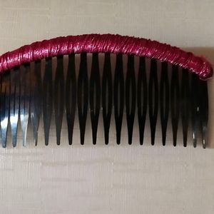 Hair puff clip and hair comb clip