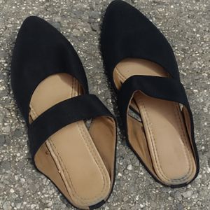 Minimalist Flates Mules