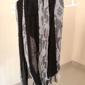 Black & White Stole