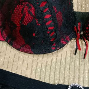 👙👙Red And Black Bra Panty Set ❤️‍🔥❤️‍🔥👙