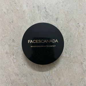 Faces Canada Weightless Stay Matte Compact