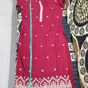 Round Collar Neck Long Kurtas For Women