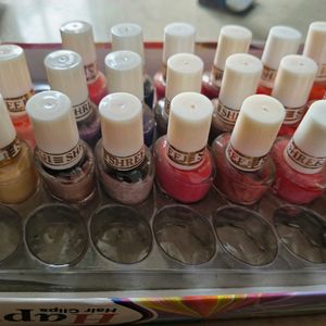 Pack Of 27 Nail Polish