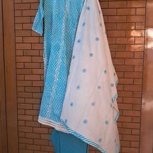 Lahiriya  Kurta Set With  Beautiful  Dupatta