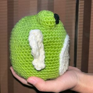 Crochet Froggy With Wing