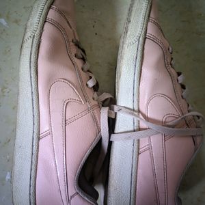 Authentic Nike Court Royale