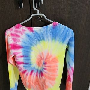 Tie dye full sleeve crop top