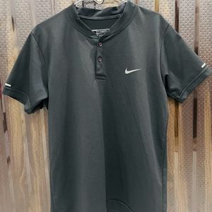 Nike Tshirt