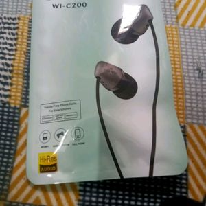 Sony Earphone {WI-C200}