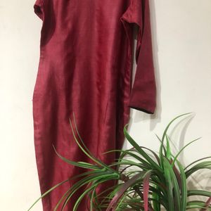 Red Maroon Silk Kurta With Pipin In Front