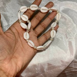 Shell Choker