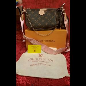 LOUIS VUITTON SLING BAG