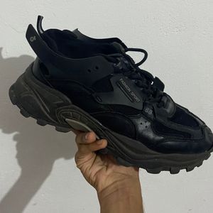 chunky black shoes sneaker