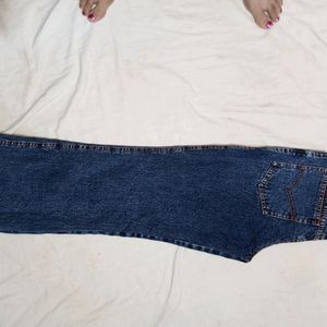 28 Bootcut Jeans