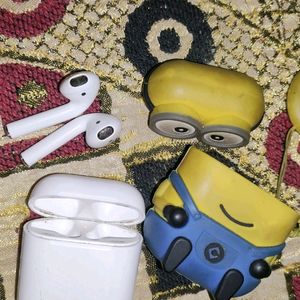 Original Apple Airpods 2nd gen with minions Case