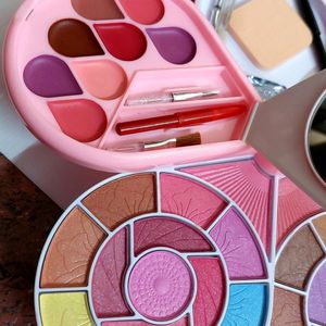 Fashion Makeup Kit (All In One)