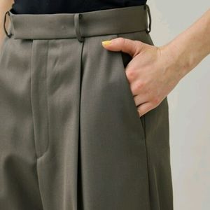 Olive Green Sequal Pleared Trousers