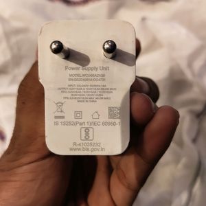 OnePlus 65 Watt Warp Charger