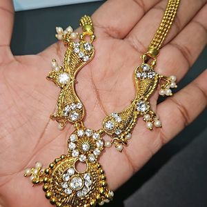 Jewellery Set (Earrings And Necklace)