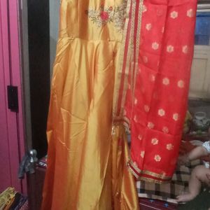 I Am Selling Gown