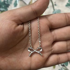 Sliver Bow Necklace