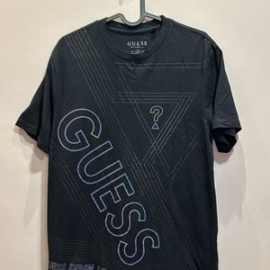 GUESS BLACK HOLOGRAPHIC TEE