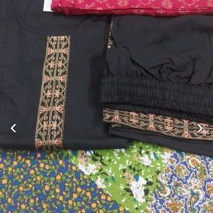 Bunai Branded Black Kurta Set With Red Dupatta