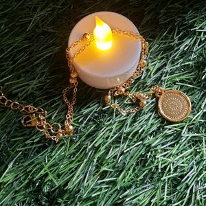 Gold Toned Coin Neckpiece🪙