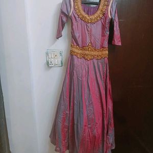 A Purple 💜 Colour Ethnic Gown