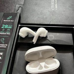 Croma IN101 Truly Wireless Earbuds..