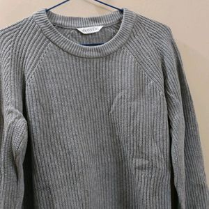 Woolen Sweater Full Sleeves.