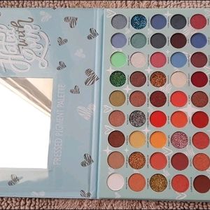 Hated With LOVE 63 Colors Eyeshadow