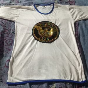 White T Shirt With Embroidery