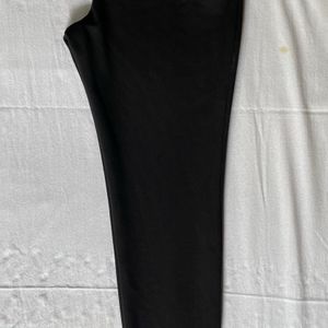 High Waisted Black Jagging (stretchable)