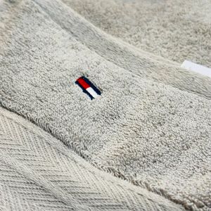 Tommy Hilfiger ultra Soft Towel Orginal MRP- 8000/