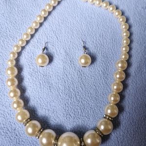 Pearl Necklace